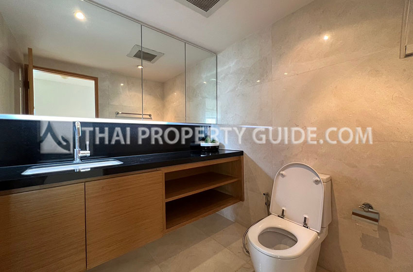 Condominium in Sukhumvit : The Eight Thonglor Residence 